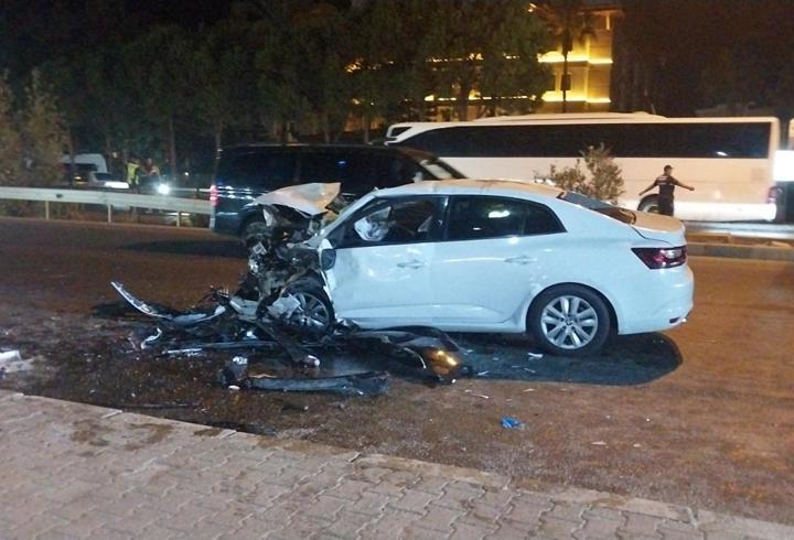 Antalya'da feci kaza! 2 ölü, 2 yaralı