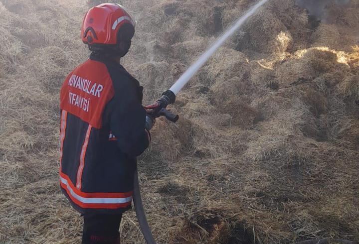 Elazığ’da samanlık yangını