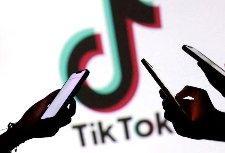 Çocuklarla ilgili hassas verileri toplamış