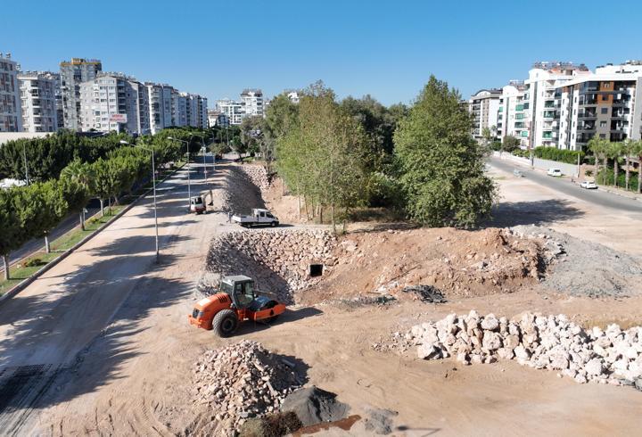 Uncalı'da altyapısı güçlendirilen yol asfaltlandı