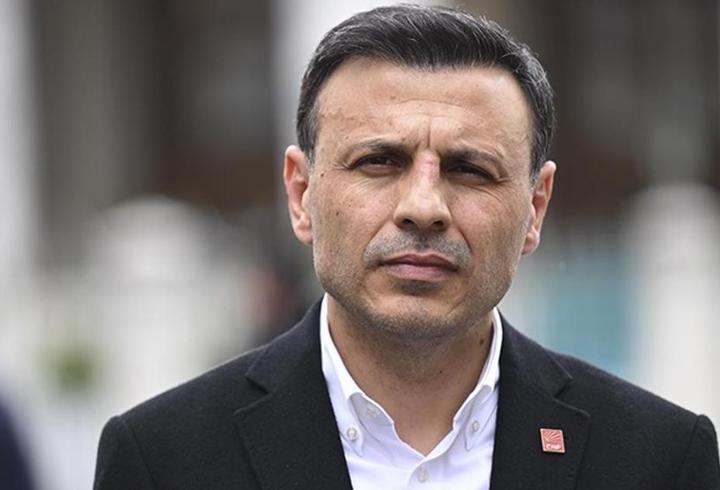 Yeniden CHP İstanbul İl Başkanı seçilen Özgür Çelik mazbatasını aldı