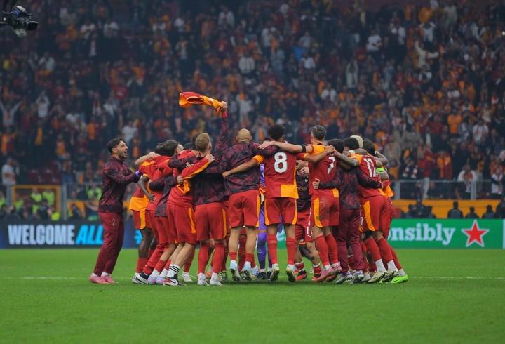 Galatasaray, Liverpool’u devirdi;  Şampiyonlar Ligi’nde siftahı yaptı