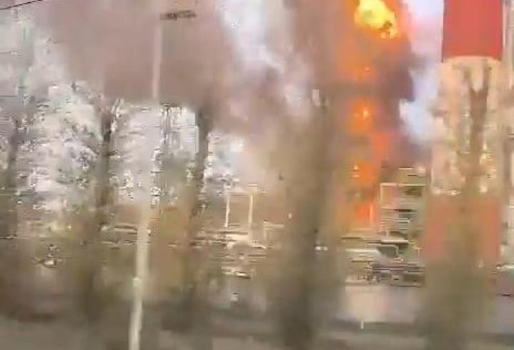 Rusya'da petrol rafinerisi alevler içinde kaldı