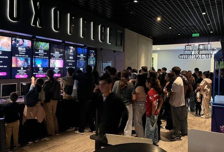 Sinemada eylül rekoru! 780 bin seyirci tek hafta sonunda salonları doldurdu