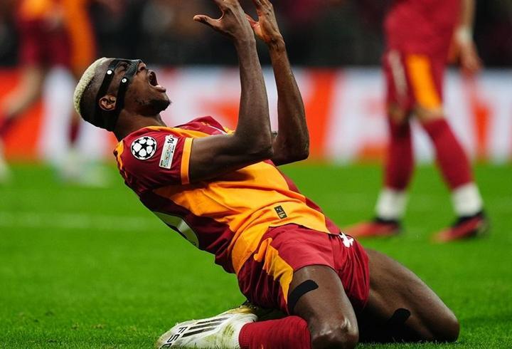 Victor Osimhen, Beşiktaş derbisi öncesi antrenmanda yok! Sakatlanmıştı…