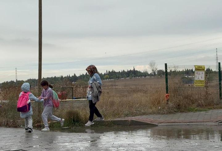 Çorlu'da sağanak etkili oldu