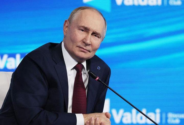 Rusya Devlet Başkanı Putin, Batı ile dalga geçti