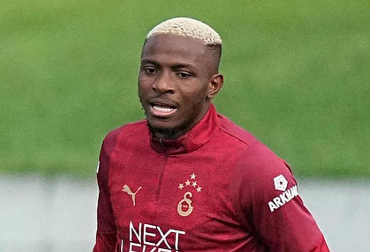 Victor Osimhen, derbide ilk 11'de