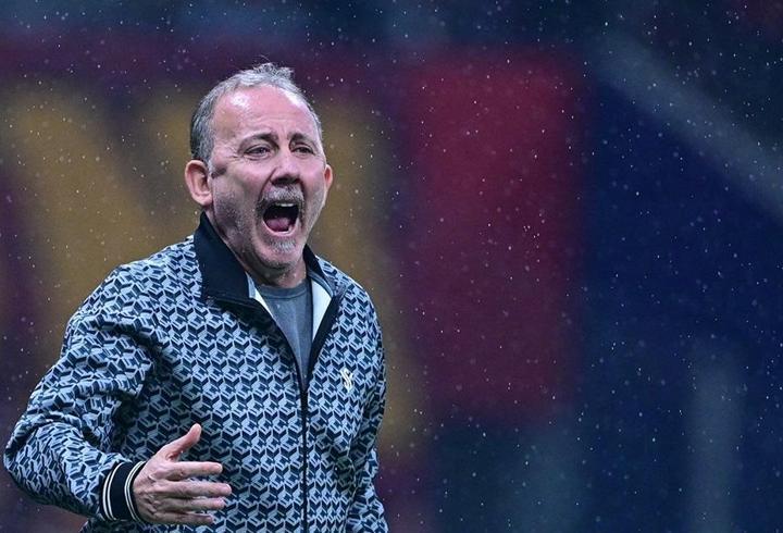 Sergen Yalçın: 10 kişi takımdan baskı yedik