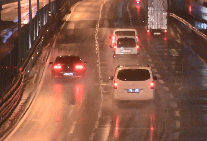 İstanbul - İstanbul'da sağanak etkili oldu