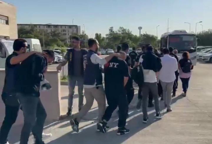 Sosyal medya üzerinden dolandıran 40 şüpheli yakalandı