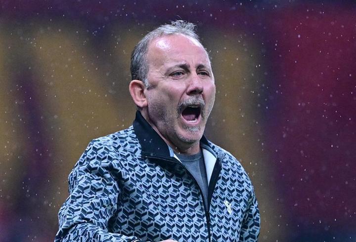 Beşiktaş, derbide Sergen Yalçın kozuna güveniyor