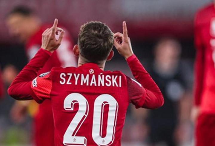Sebastian Szymanski yıldızlaştı, Polonya kazandı