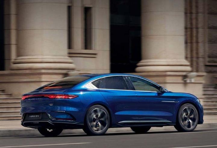 Tesla’yı geçerek liderliği ele aldı