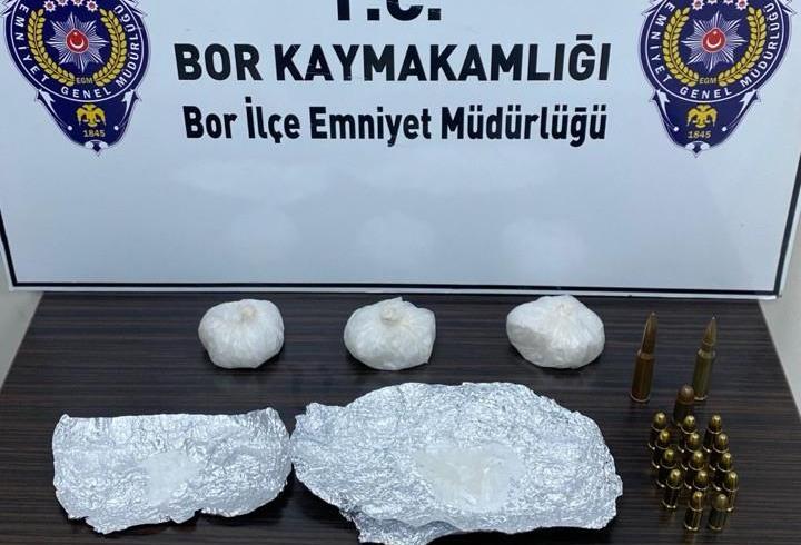 Niğde'de uyuşturucu operasyonu; 4 gözaltı