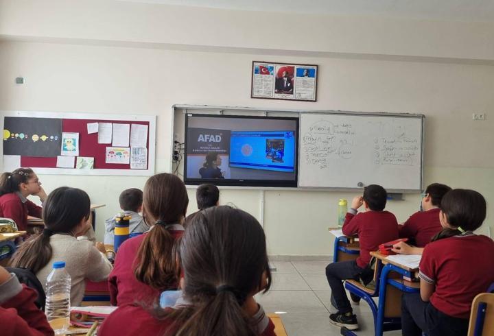 Keban'da afetlere karşı okullarda tatbikat yapıldı