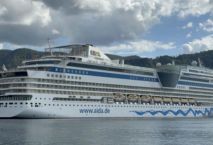 Marmaris'e denizden 2 bin 500 turist