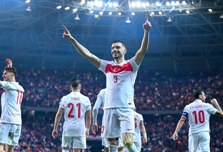 Merih Demiral: Benden mutlusu yok