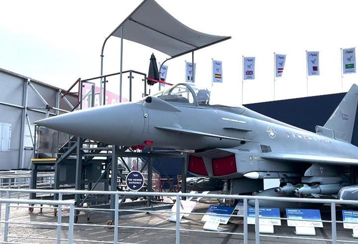 Almanya'dan Polonya'ya hava desteği… Eurofighterlar konuşlandı