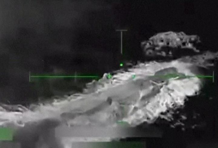 ABD Karayipler’de denizaltı vurdu