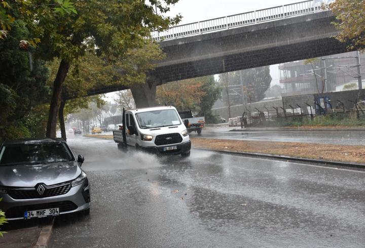 İzmir için sağanak yağmur uyarısı