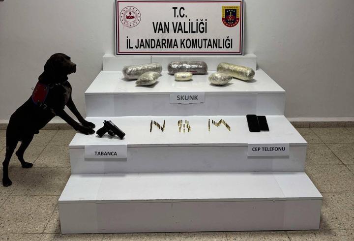 Van'da 4 kilo 311 gram skunk ele geçirildi