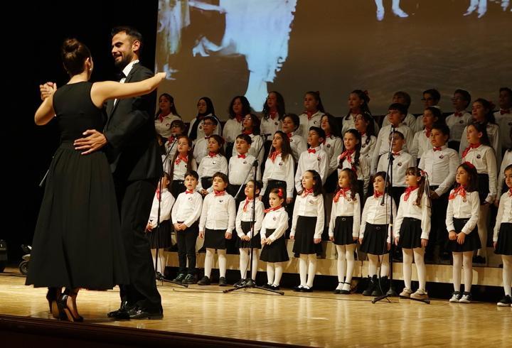 Çocukların sesinden 'Cumhuriyet' 
