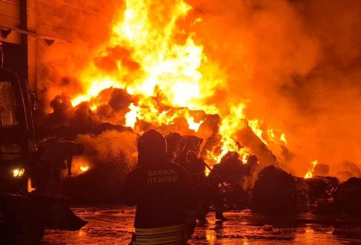 Samsun'da geri dönüşüm fabrikasında yangın!