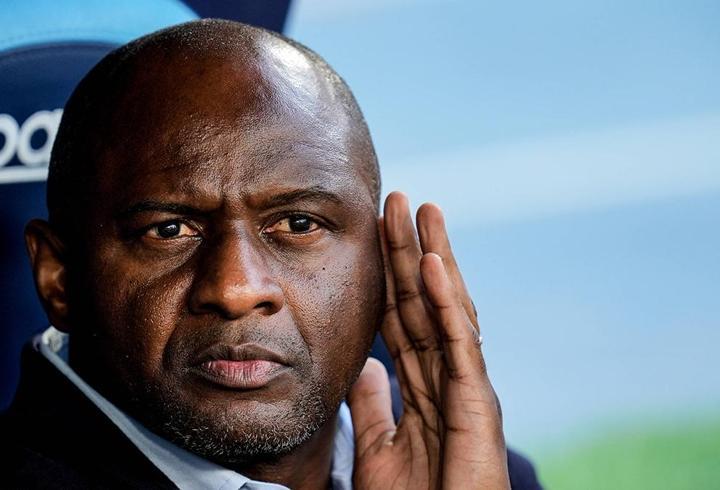 Patrick Vieira, kötü gidişatın ardından Genoa'dan gönderildi