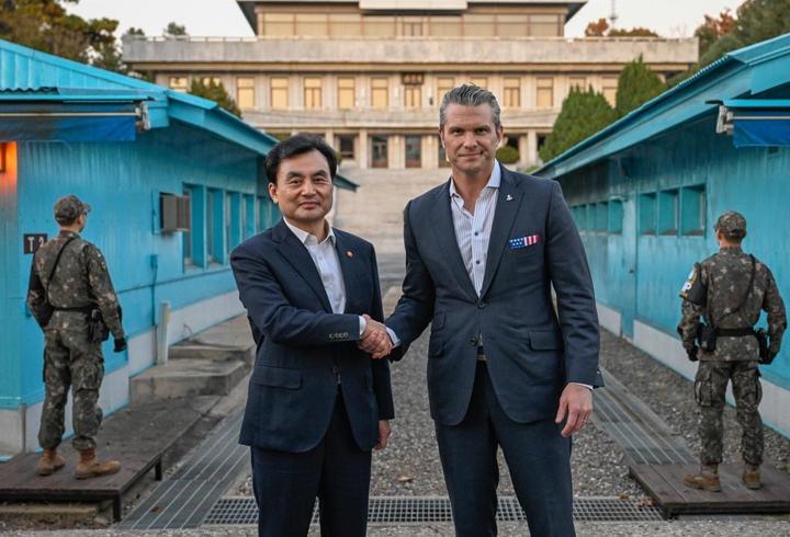 ABD’de Savunma Bakanı Hegseth'in Güney Kore temasları: Sınırdaki silahsızlandırılmış bölgeye gitti