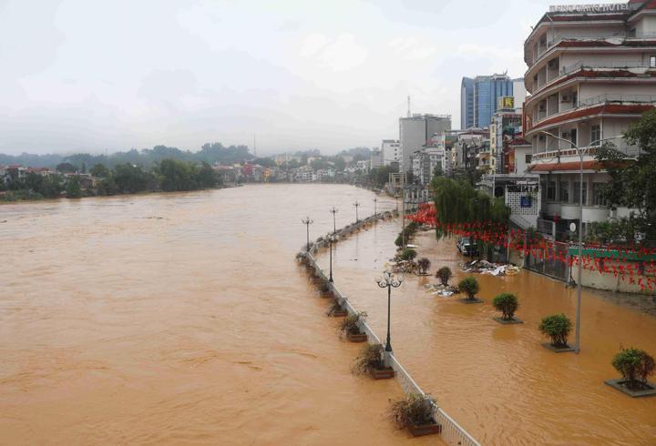 Vietnam'da sel: Can kaybı 47’ye yükseldi
