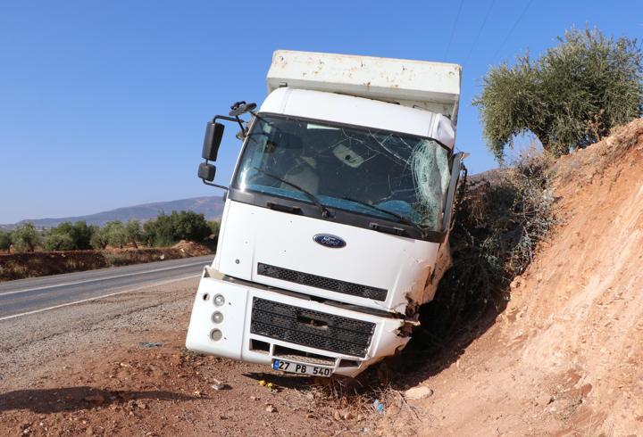 Kilis'te zincirleme kazada 3 araçta hasar oluştu