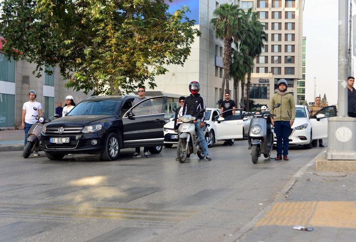 Adana’da saat 09.05’te hayat durdu