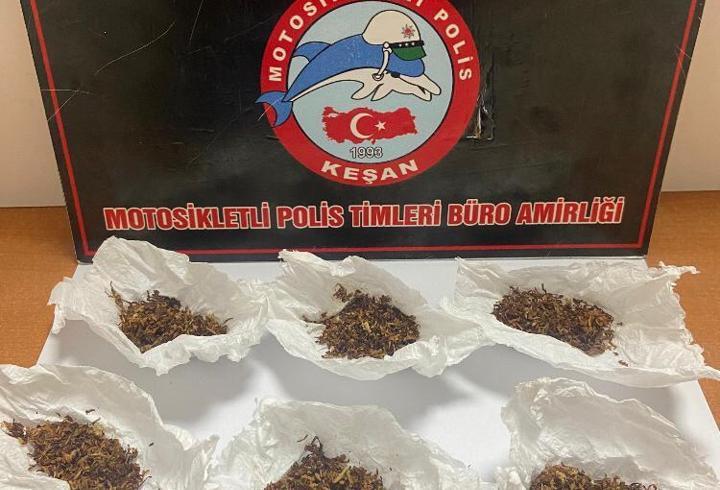 Üzerinde uyuşturucuyla yakalanan şüpheliye gözaltı 