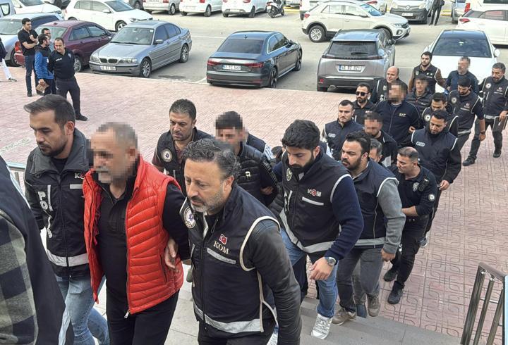 Bodrum merkezli 7 ilde silahlı suç örgütüne operasyon; 10 gözaltı