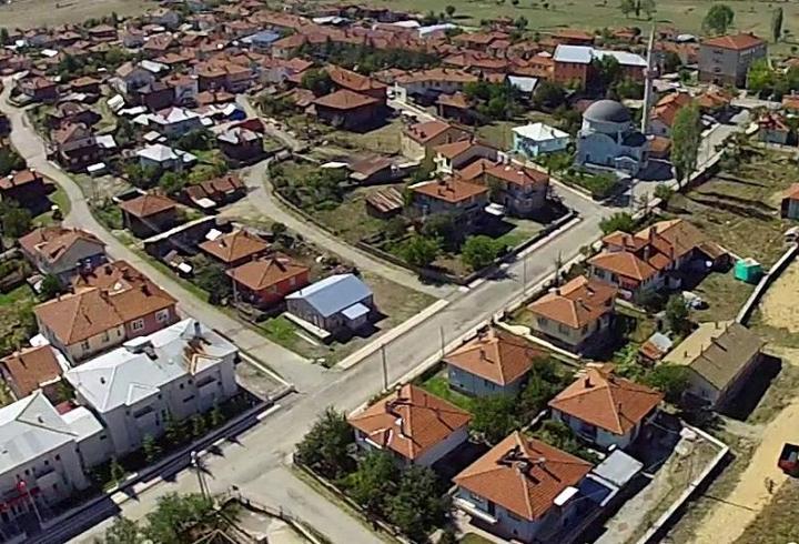 Kıbrıscık ilçesi köy mü olacak?