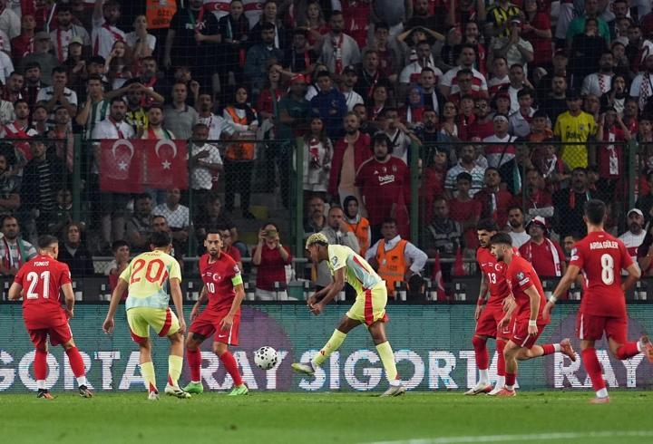 Türkiye maçı öncesi İspanya'da şok! Yıldız isim kadrodan çıkarıldı...