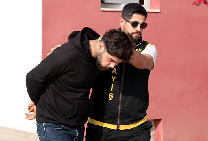 Market işletmecisini kendisini darbettiği için öldürmüş