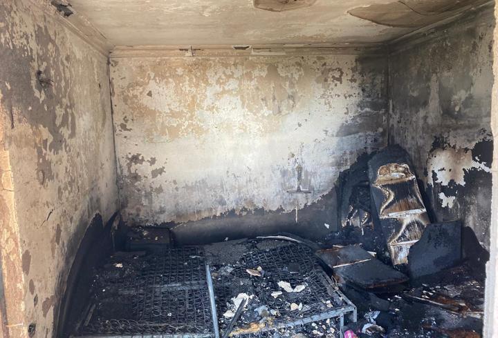 Dairedeki yangın hasara neden oldu