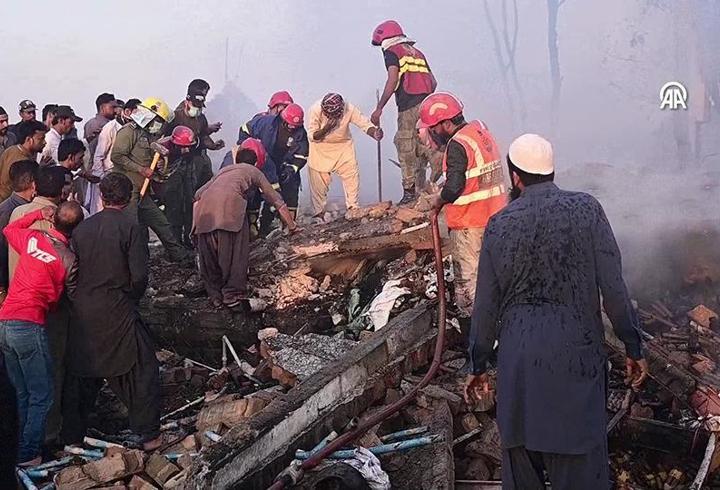 Pakistan'da havai fişek fabrikasında patlama: 5 kişi öldü
