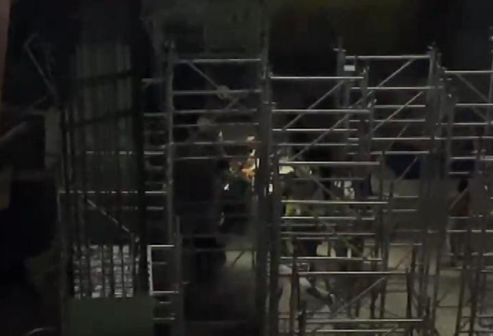 Son dakika haberi: Beyoğlu'nda metro inşaatında iskele çöktü: Yaralılar var...