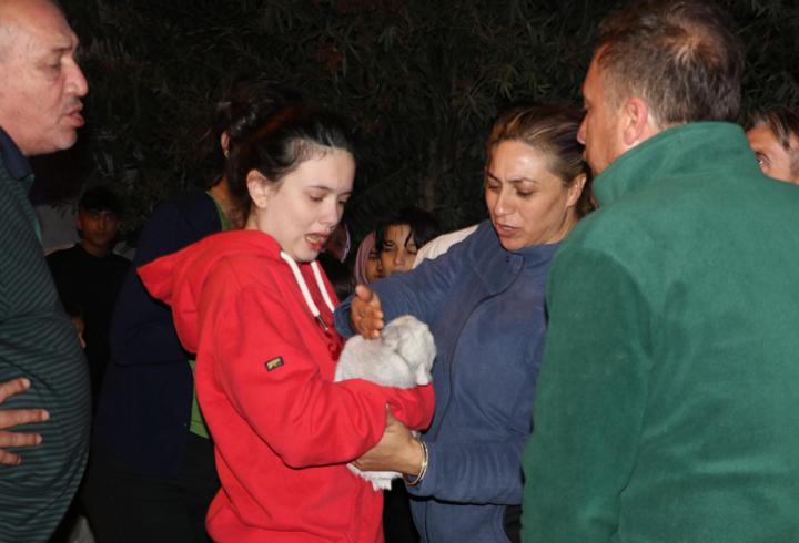 Yangında 2 kedi öldü, ev sahipleri sinir krizi geçirdi