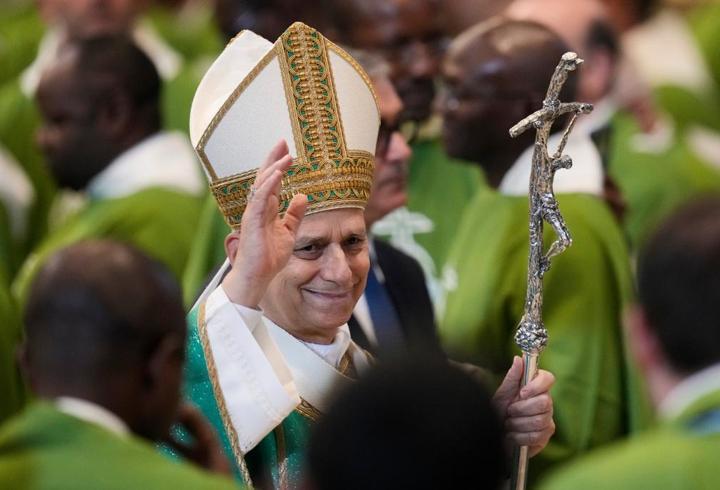 Alman hükümeti, İsrail’in Gazze’ye yönelik saldırıları nedeniyle uyguladığı silah ihracatı kısıtlamalarını 24 Kasım itibarıyla kaldırma kararı aldı. Hükümet sözcüsü Stefan Kornelius, kararın 10 Ekim’den beri yürürlükte olan ateşkes ve değişen koşullar nedeniyle alındığını açıkladı. 3