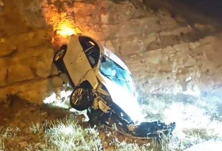 Siirt’te otomobil devrildi: 1 yaralı