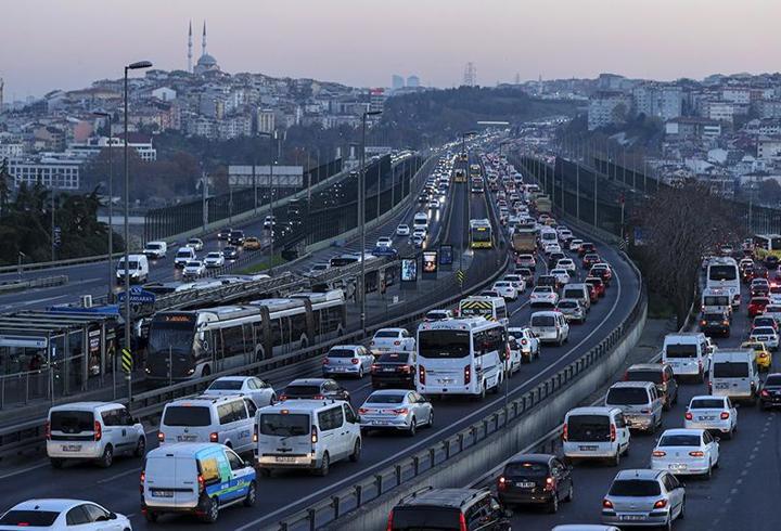 SON DAKİKA HABERLERİ...Küçükçekmece'de öldürülen Ayşe Tokyaz cinayetine ilişkin, sanık Cemil Koç hakkında iddianame hazırlandı. Katil Cemil Koç hakkında 'Kadına Karşı Tasarlayarak ve Canavarca Hisle Eziyet Çektirerek Öldürme' suçundan ağırlaştırılmış müebbet hapis cezası talep edildi.3