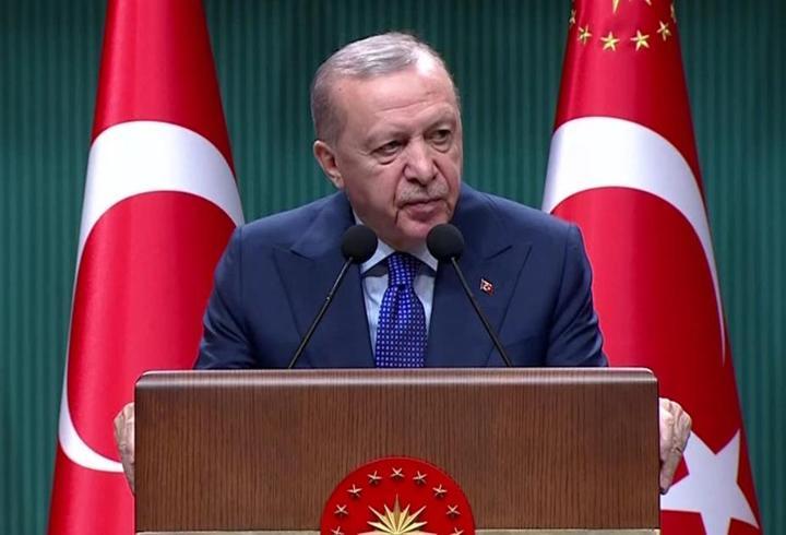 İstanbul’da su kesintisi olan ilçeler 18 Kasım 2025 Salı günü vatandaşlar tarafından merak edildi. İstanbul Su ve Kanalizasyon İdaresi Genel Müdürlüğü (İSKİ) planlı su kesintisine ilişkin güncel bilgileri açıkladı. Pek çok kişi arama motorlarında “İstanbul'da sular ne zaman, saat kaçta gelecek?” gibi sorulara yanıt arıyor. İSKİ İstanbul su kesintisi sorgulama ekranına haberimizden ulaşabilirsiniz.5