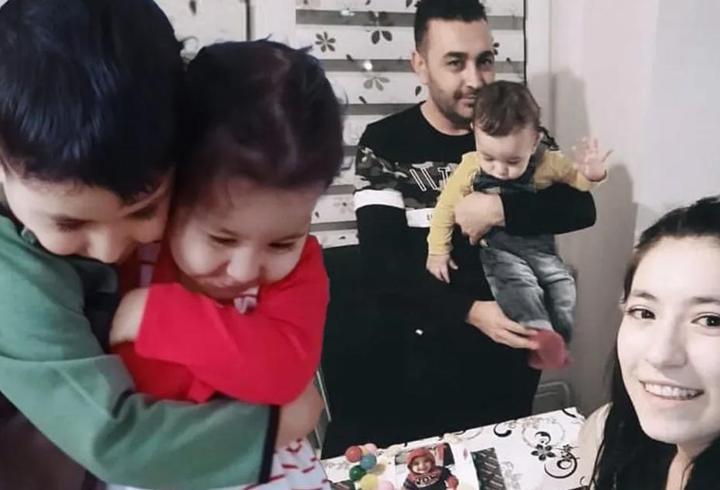 Son dakika haberine göre; Sivas Divriği'deki bir demir madeninde göçük yaşandı, bir kişiyi arama-kurtarma çalışmaları sürüyor.

1