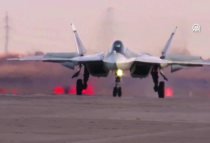 Rusya'dan bir ilk: 5. nesil Su-57 ihracatı yapıldı!