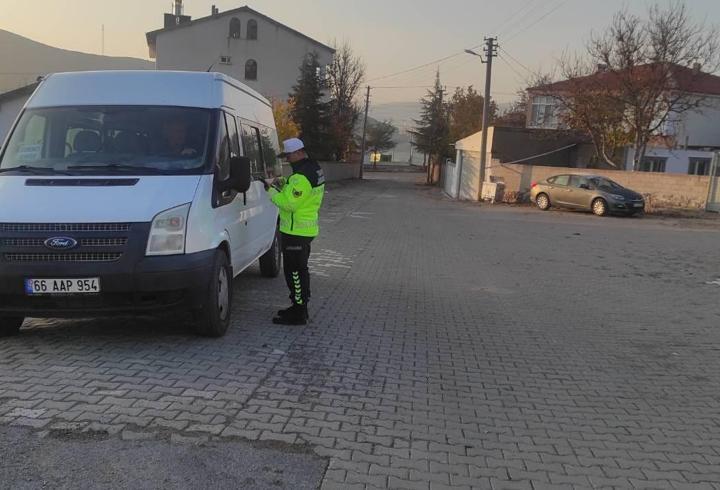 Yozgat'ta jandarma okul servislerini denetledi