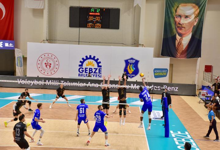 Voleybol: SMS Grup Efeler Ligi